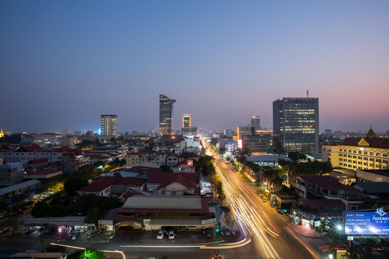 Kuch Oudom Hotel Phnom Penh Bagian luar foto
