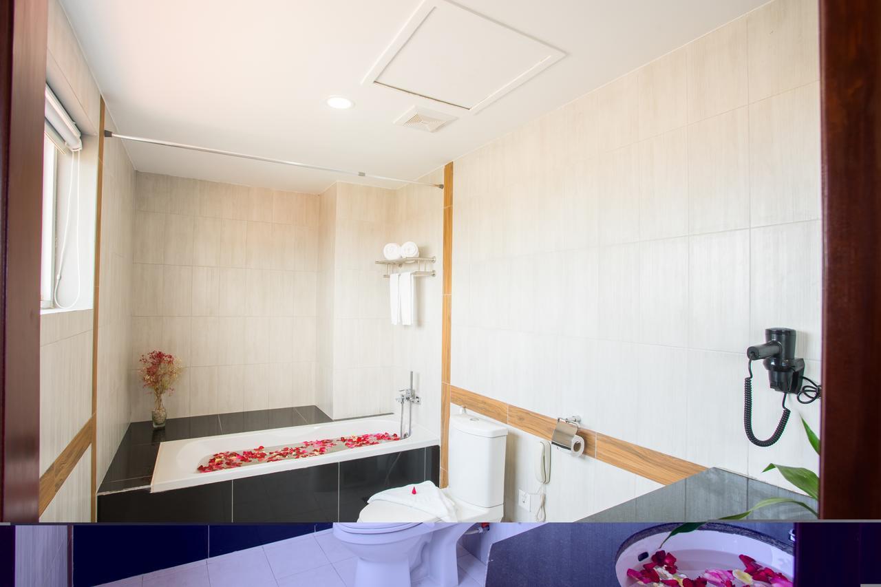 Kuch Oudom Hotel Phnom Penh Bagian luar foto