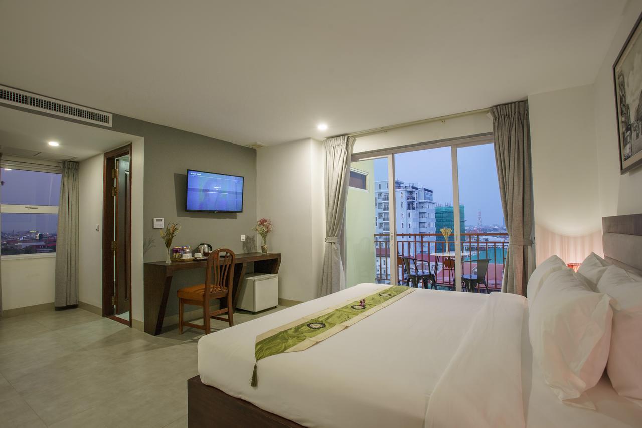 Kuch Oudom Hotel Phnom Penh Bagian luar foto