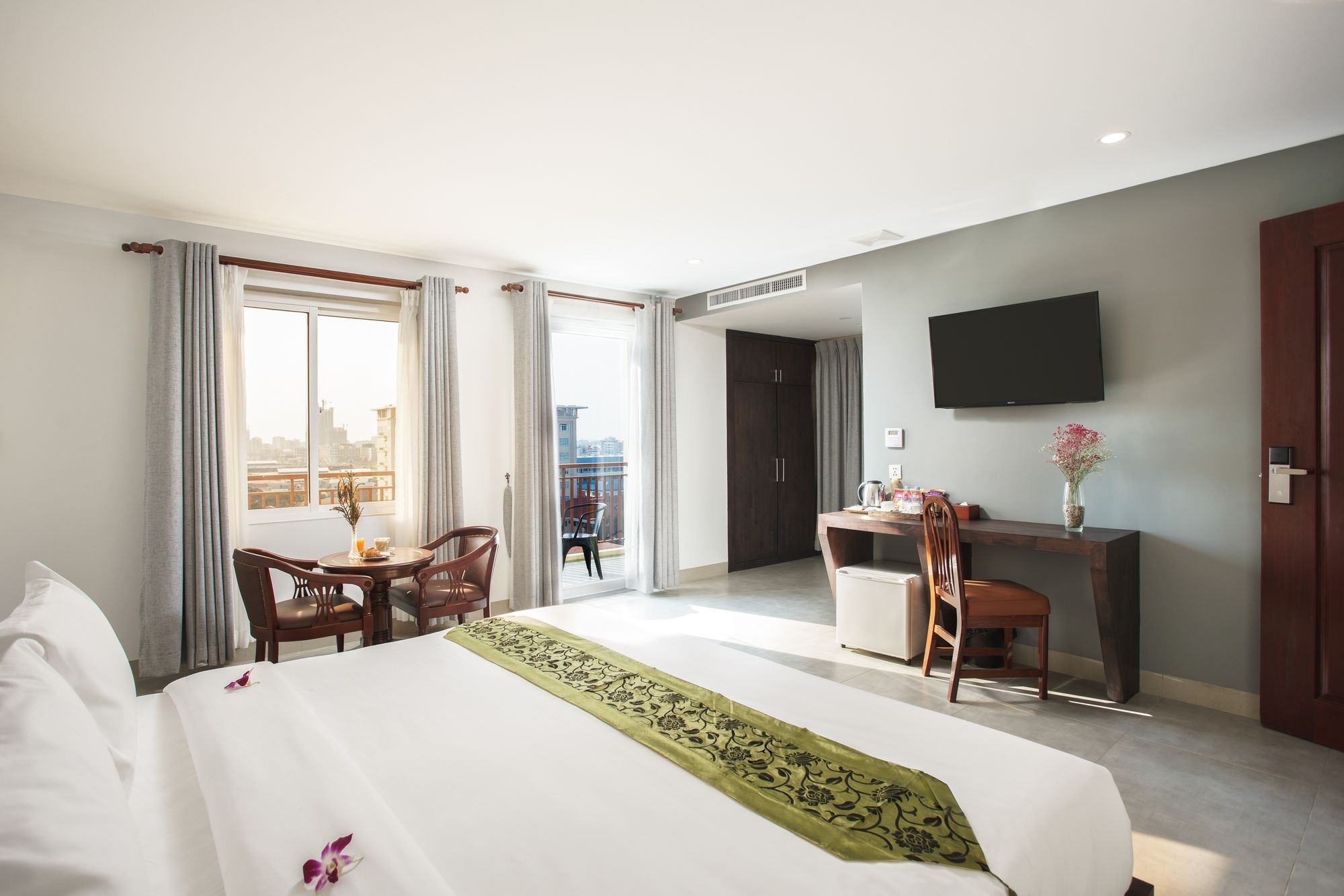 Kuch Oudom Hotel Phnom Penh Bagian luar foto