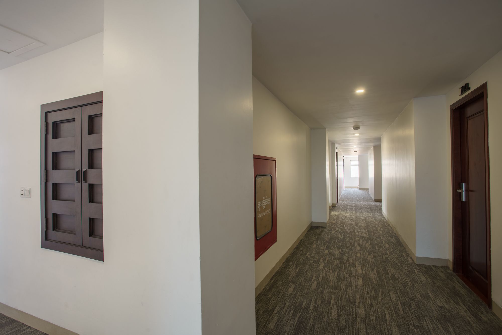 Kuch Oudom Hotel Phnom Penh Bagian luar foto