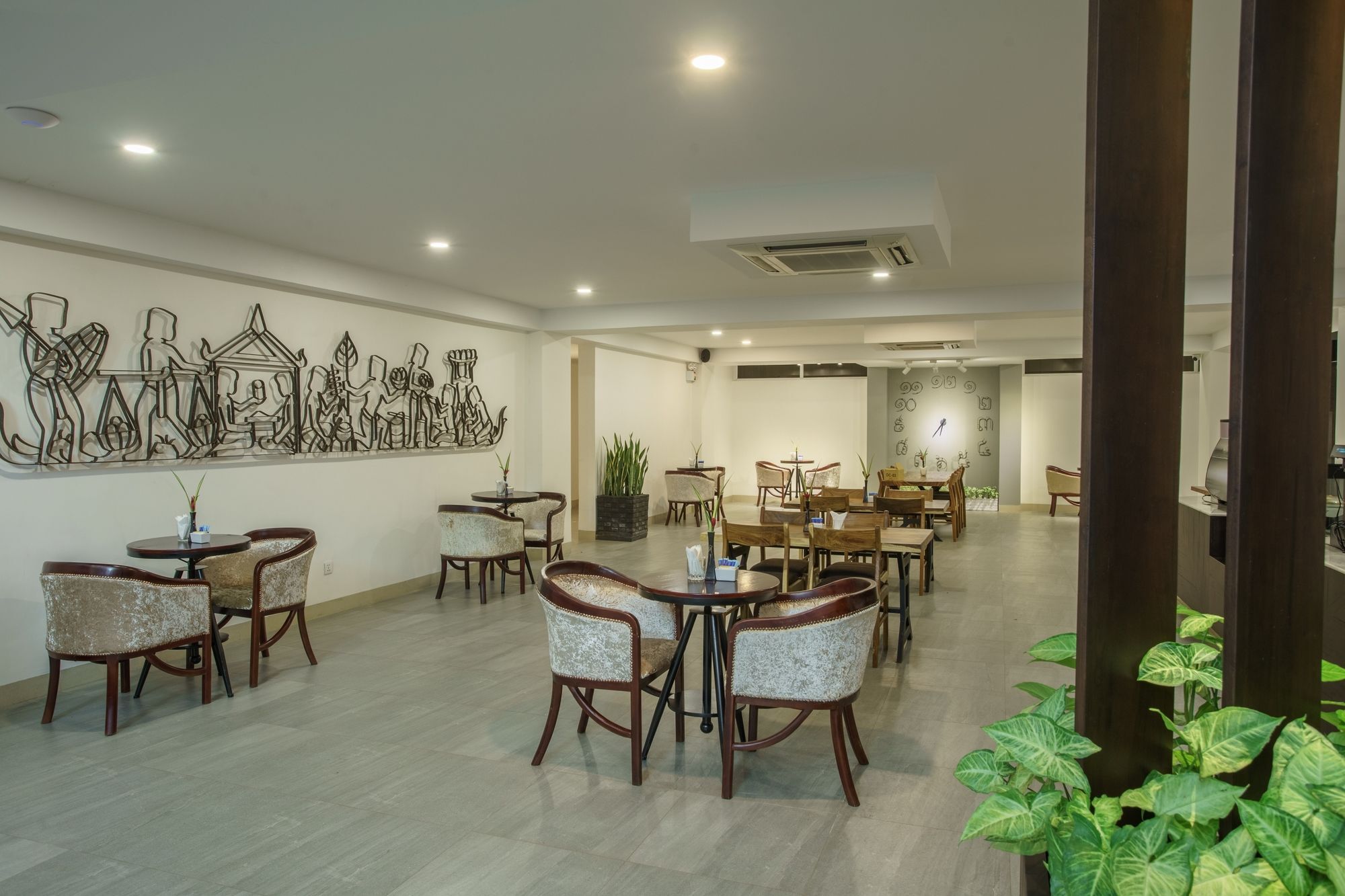 Kuch Oudom Hotel Phnom Penh Bagian luar foto